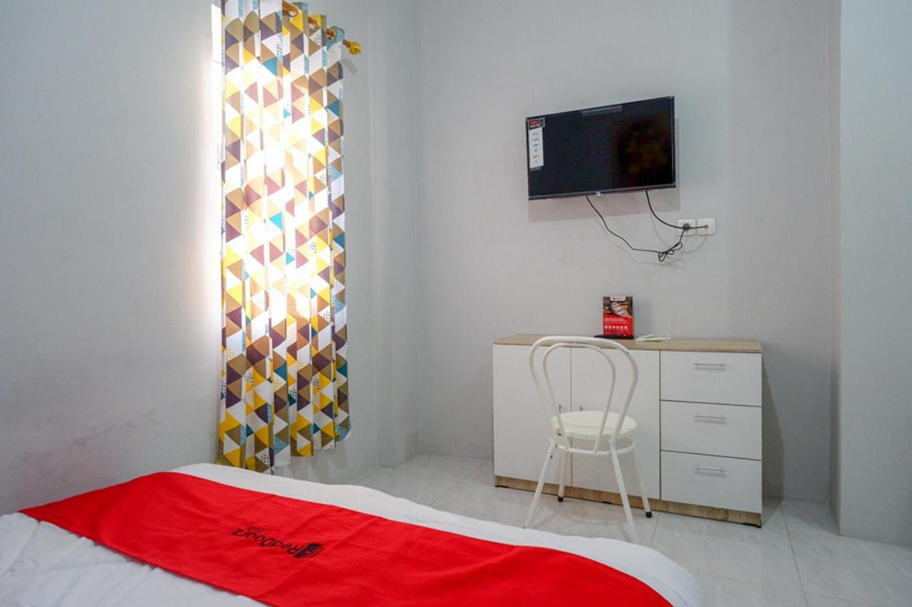 מלון Reddoorz Near Jalan Adi Sucipto Solo מראה חיצוני תמונה