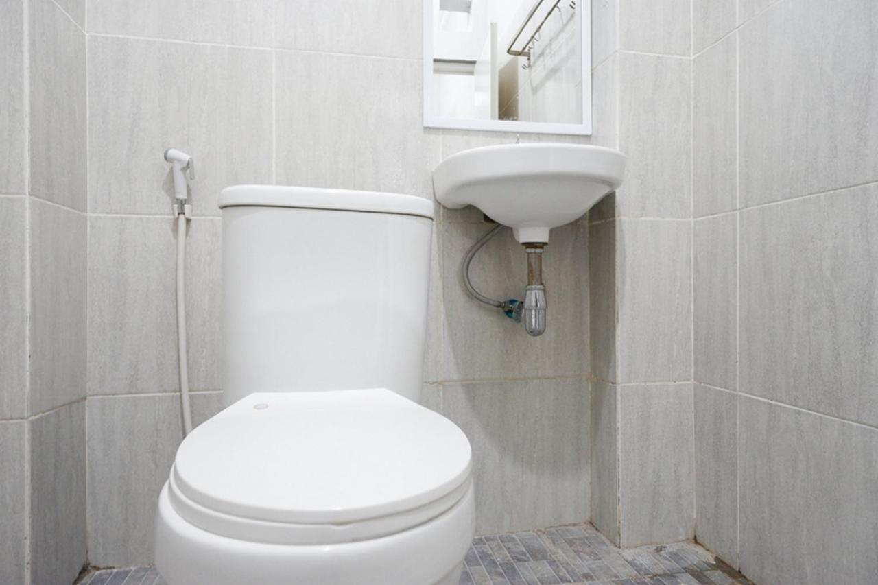 מלון Reddoorz Near Jalan Adi Sucipto Solo מראה חיצוני תמונה